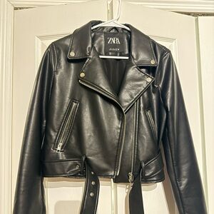 Zara Women's Sleek Black Leather Biker Jacket